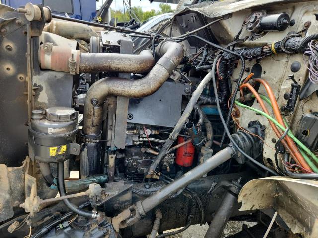 2001 INTERNATIONAL 4900 #3276407686