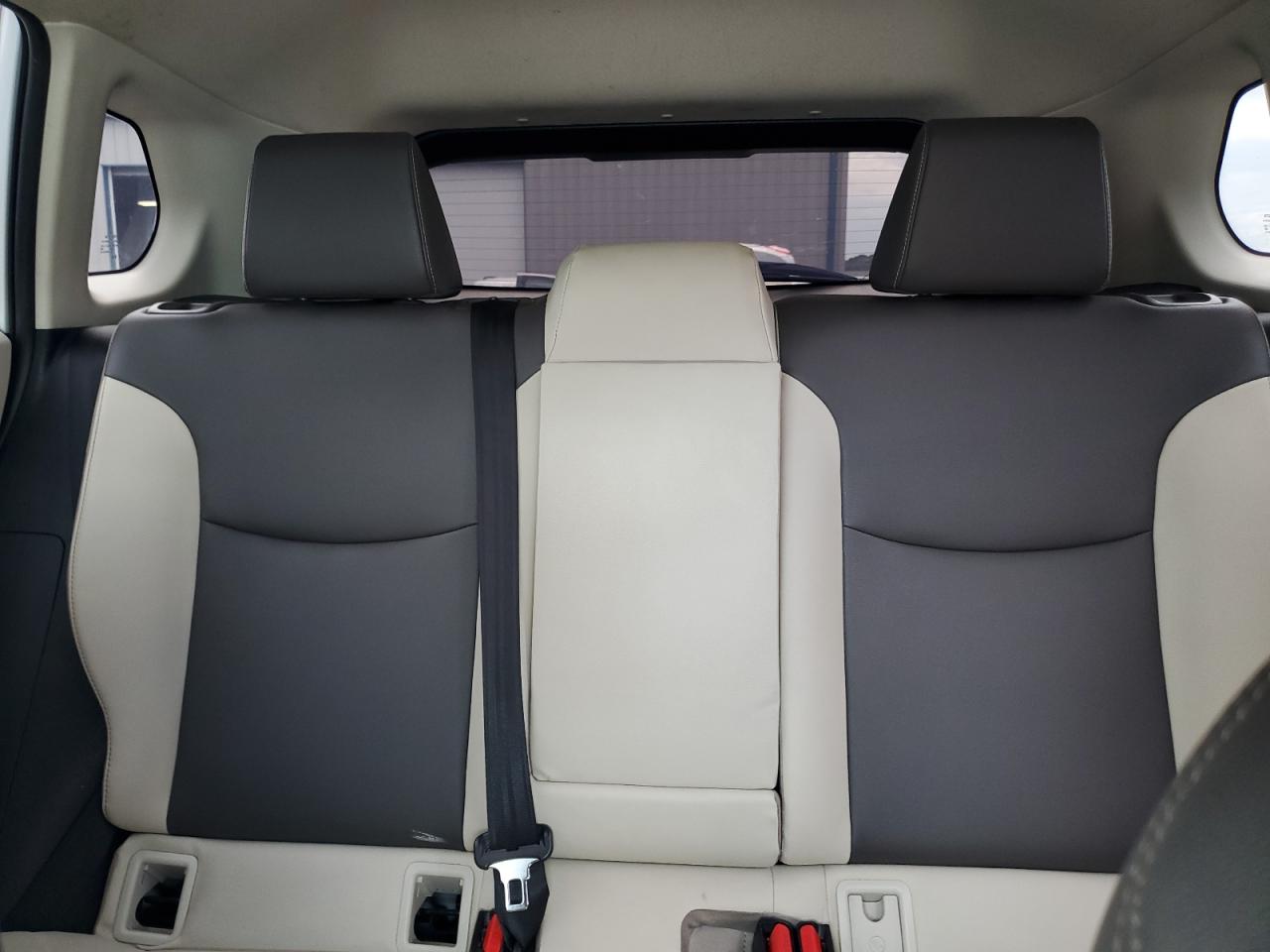 TOYOTA COROLLA CROSS XLE