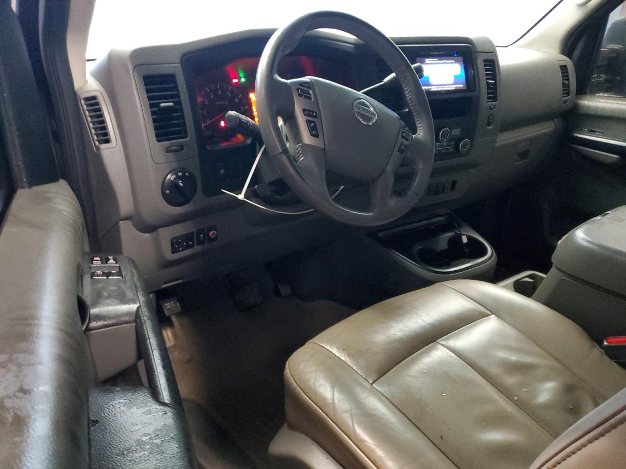 NISSAN NV3500 3500 S