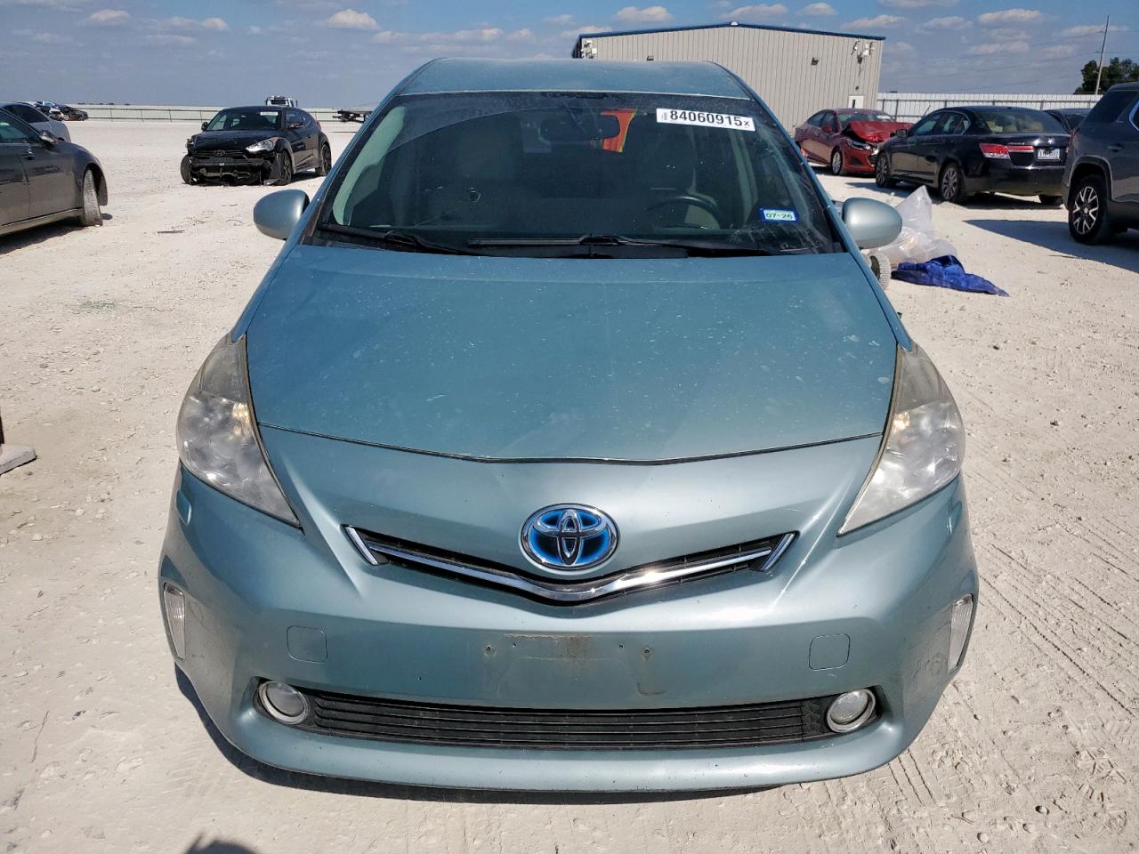TOYOTA PRIUS V