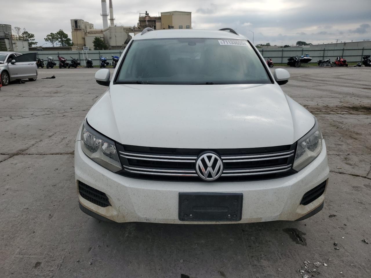 VOLKSWAGEN TIGUAN S