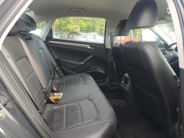 2017 VOLKSWAGEN PASSAT R-L #3240861851