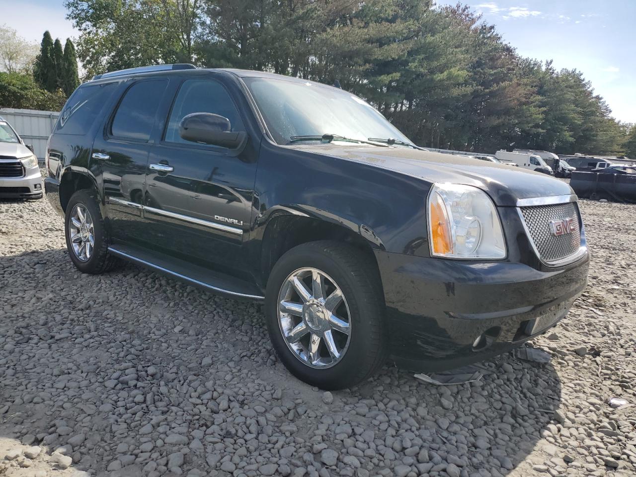GMC YUKON DENALI