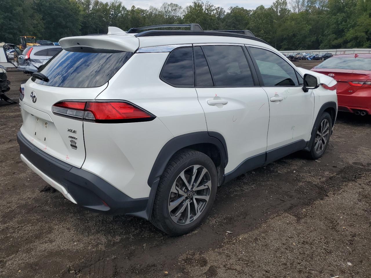 TOYOTA COROLLA CROSS XLE