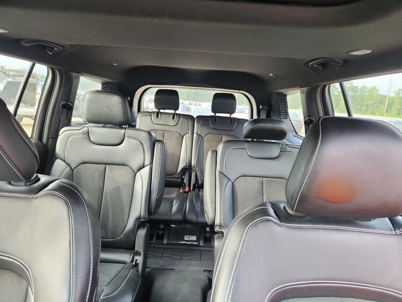 JEEP GRAND CHEROKEE L LAREDO