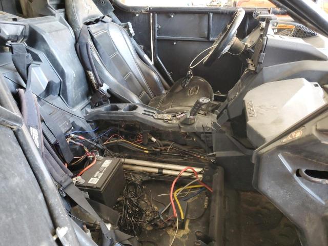 2017 CAN-AM MAVERICK X 3JBVDAW21HK001058