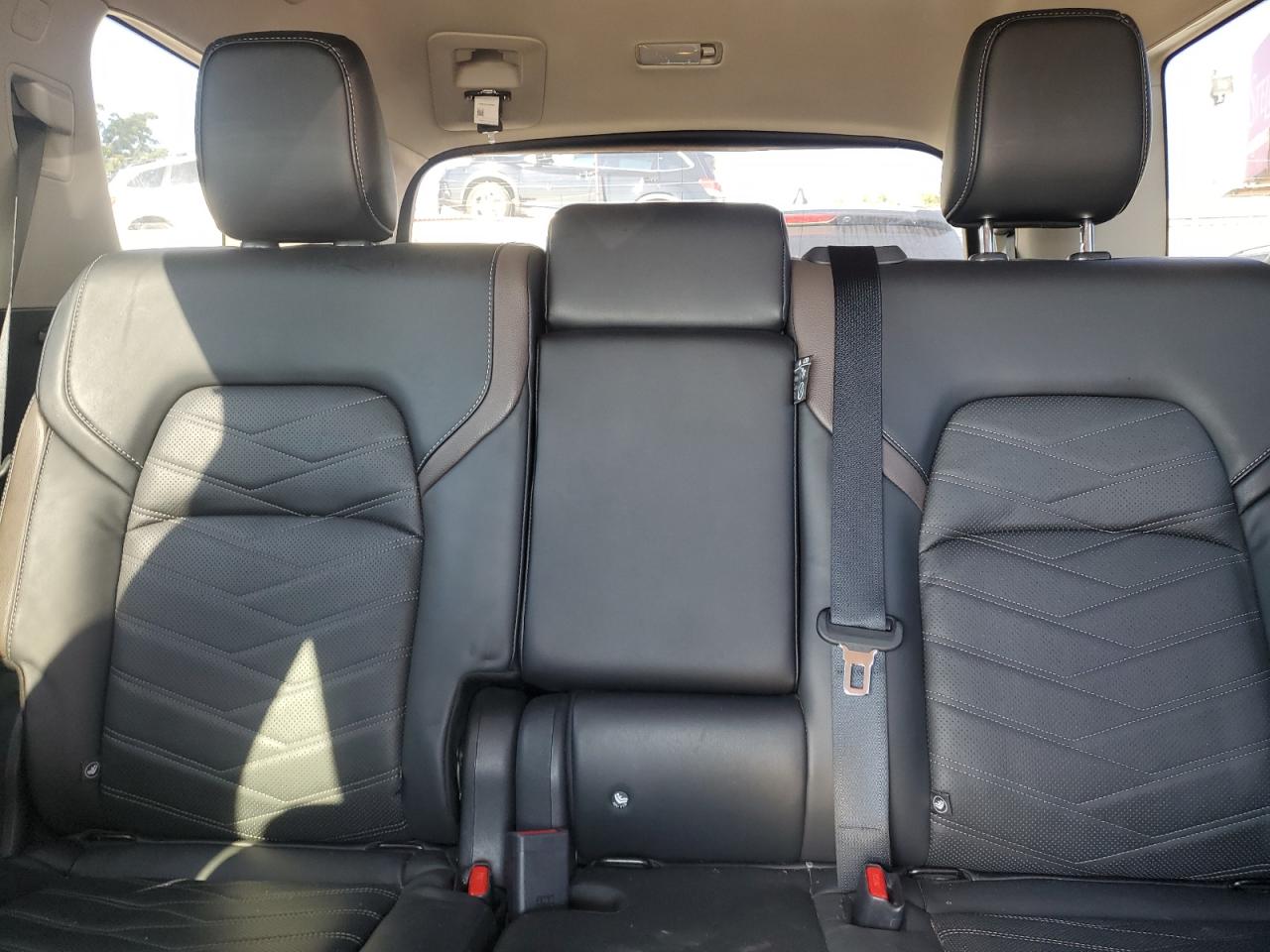 NISSAN PATHFINDER PLATINUM