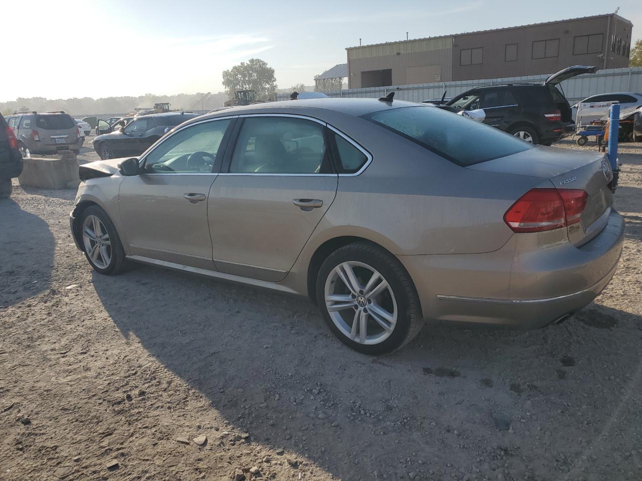 VOLKSWAGEN PASSAT SE
