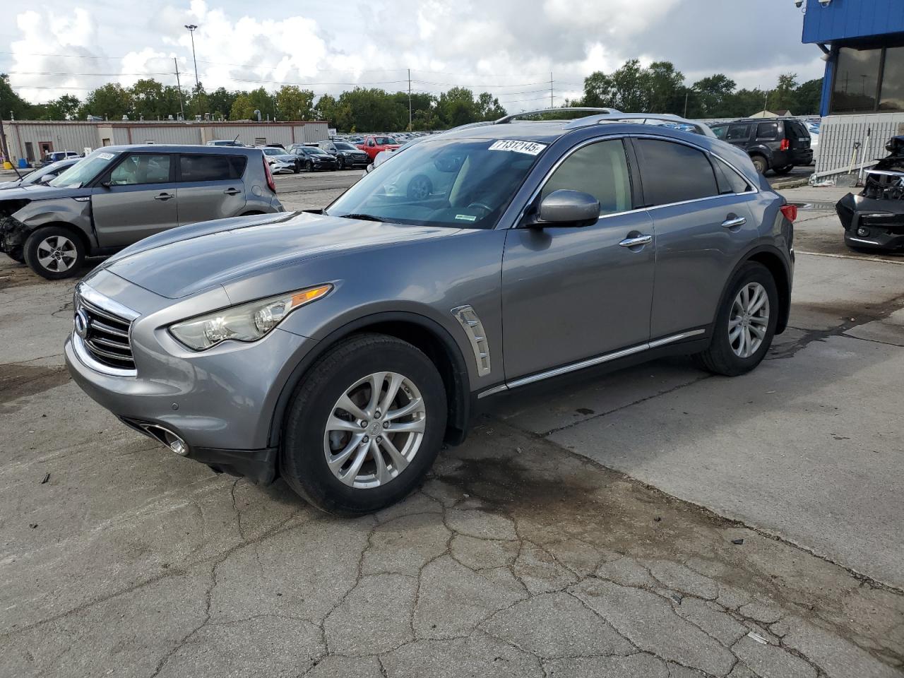 INFINITI FX35