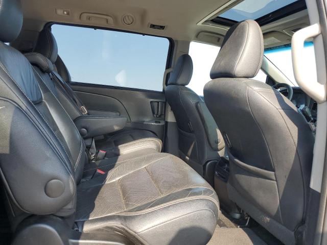 2017 TOYOTA SIENNA SE 5TDXZ3DC6HS823888