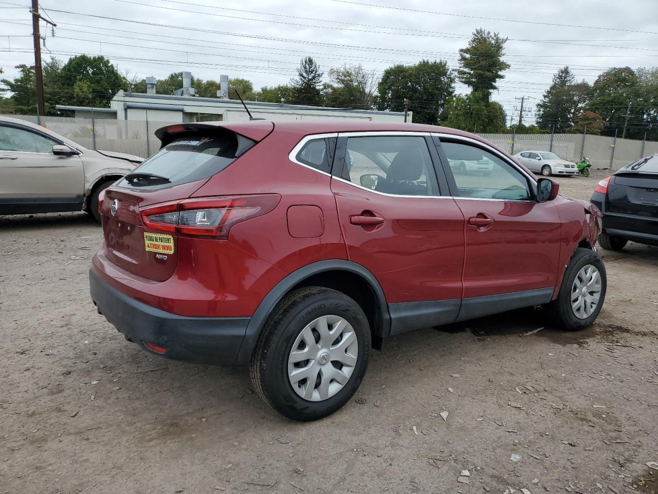 NISSAN ROGUE SPORT S
