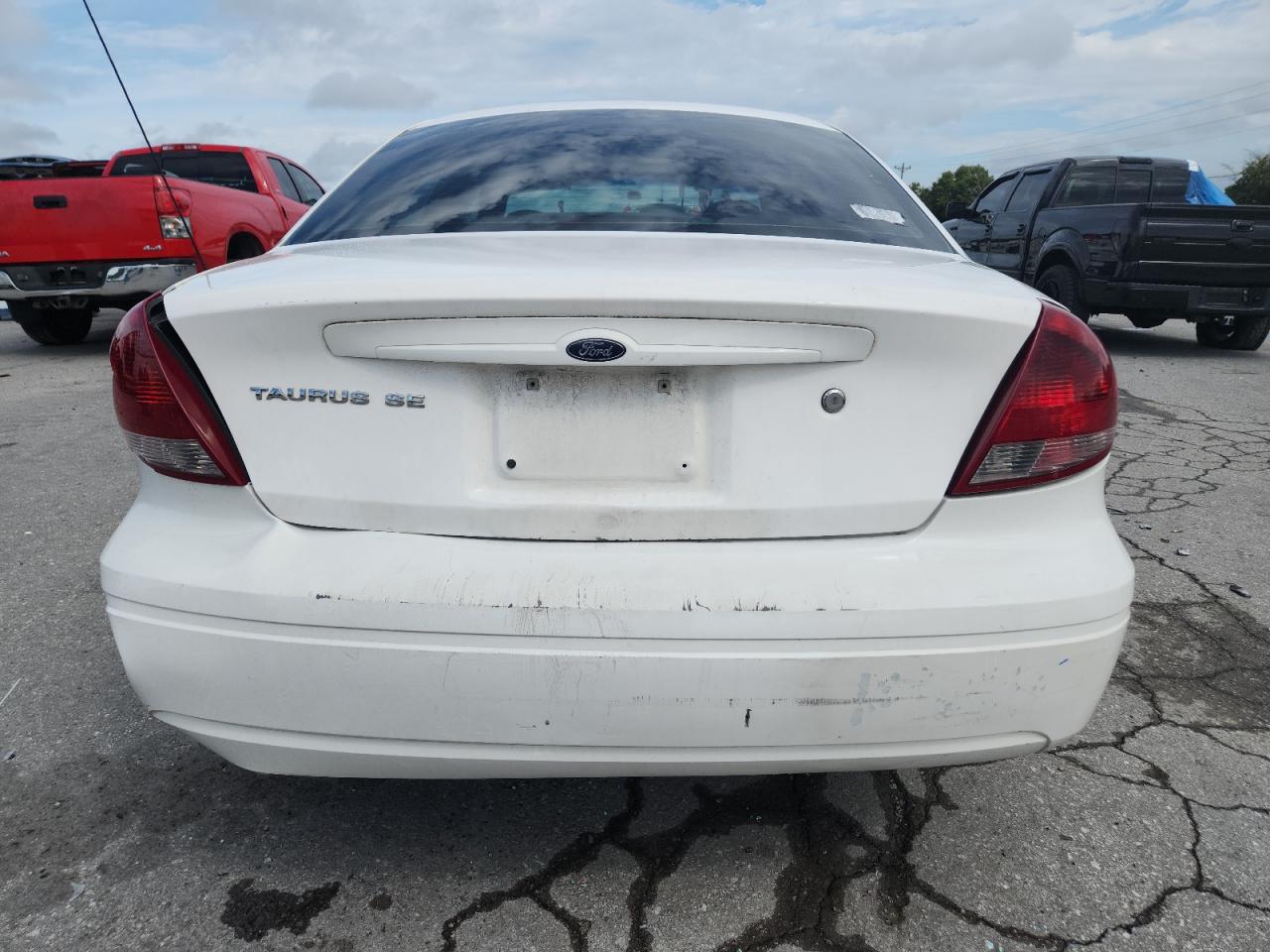 Lot #3291360134 2005 FORD TAURUS SE