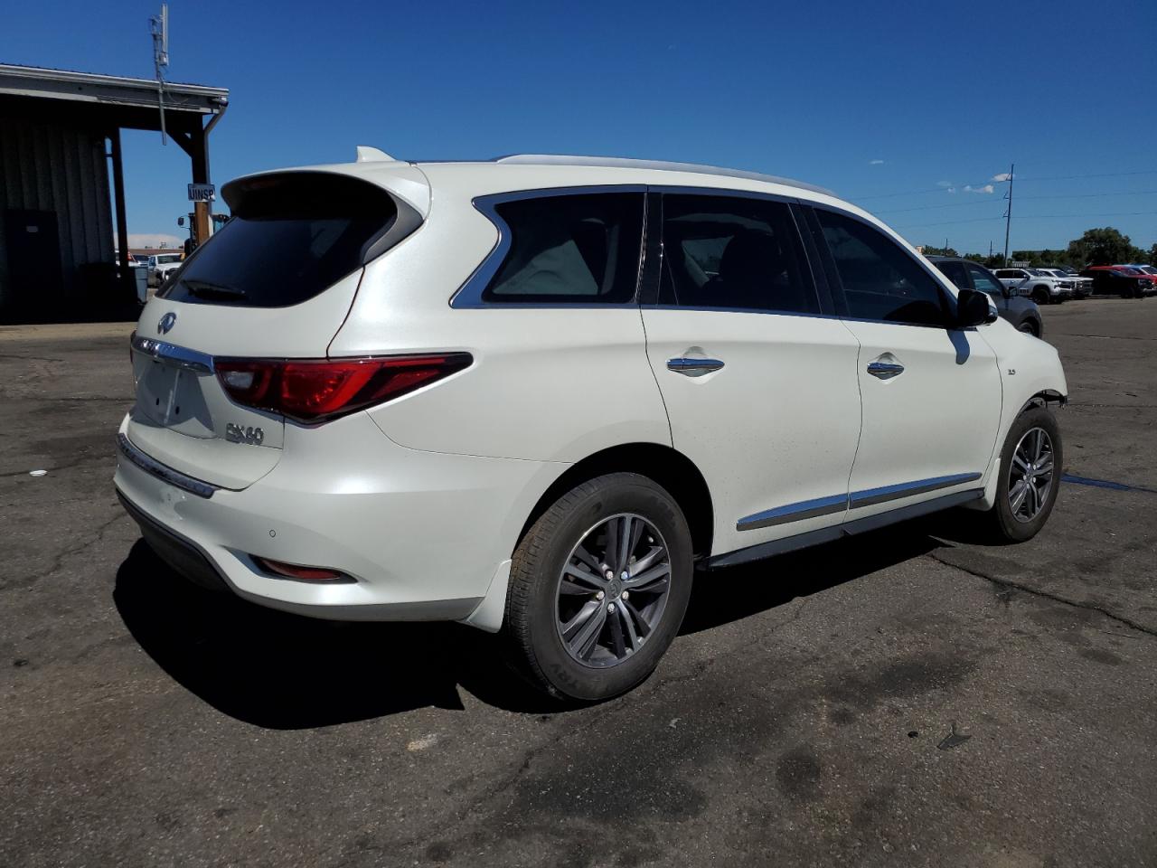 INFINITI QX60 LUXE