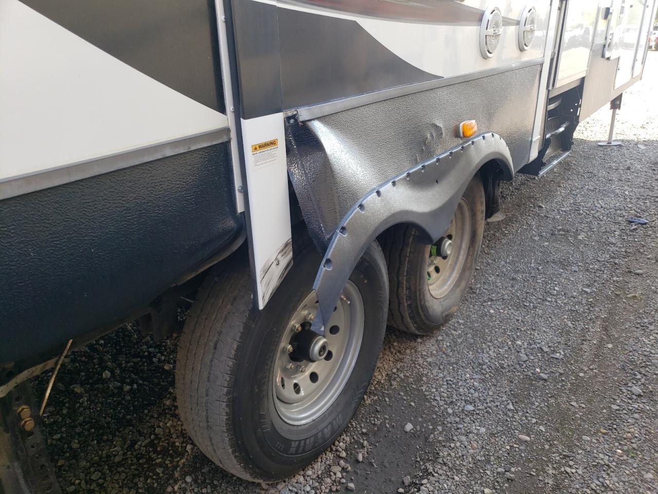 Lot #3281789922 2015 KEYSTONE UNKNOWN