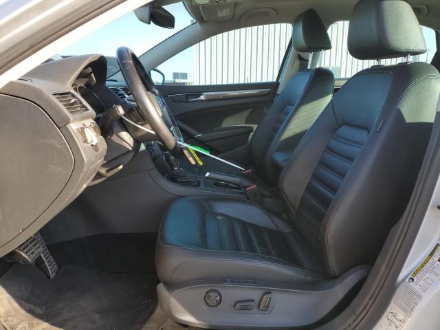 2016 VOLKSWAGEN PASSAT SEL 1VWCM7A32GC061939