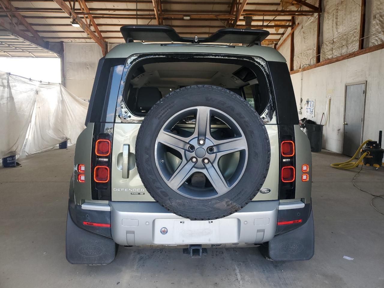 LAND ROVER DEFENDER 110 SE