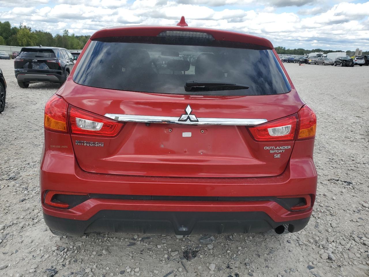 MITSUBISHI OUTLANDER ES
