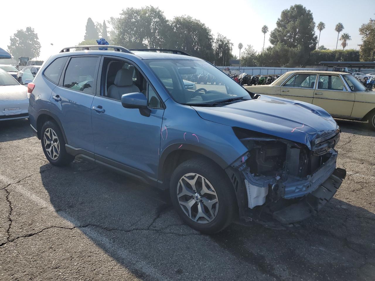 SUBARU FORESTER PREMIUM