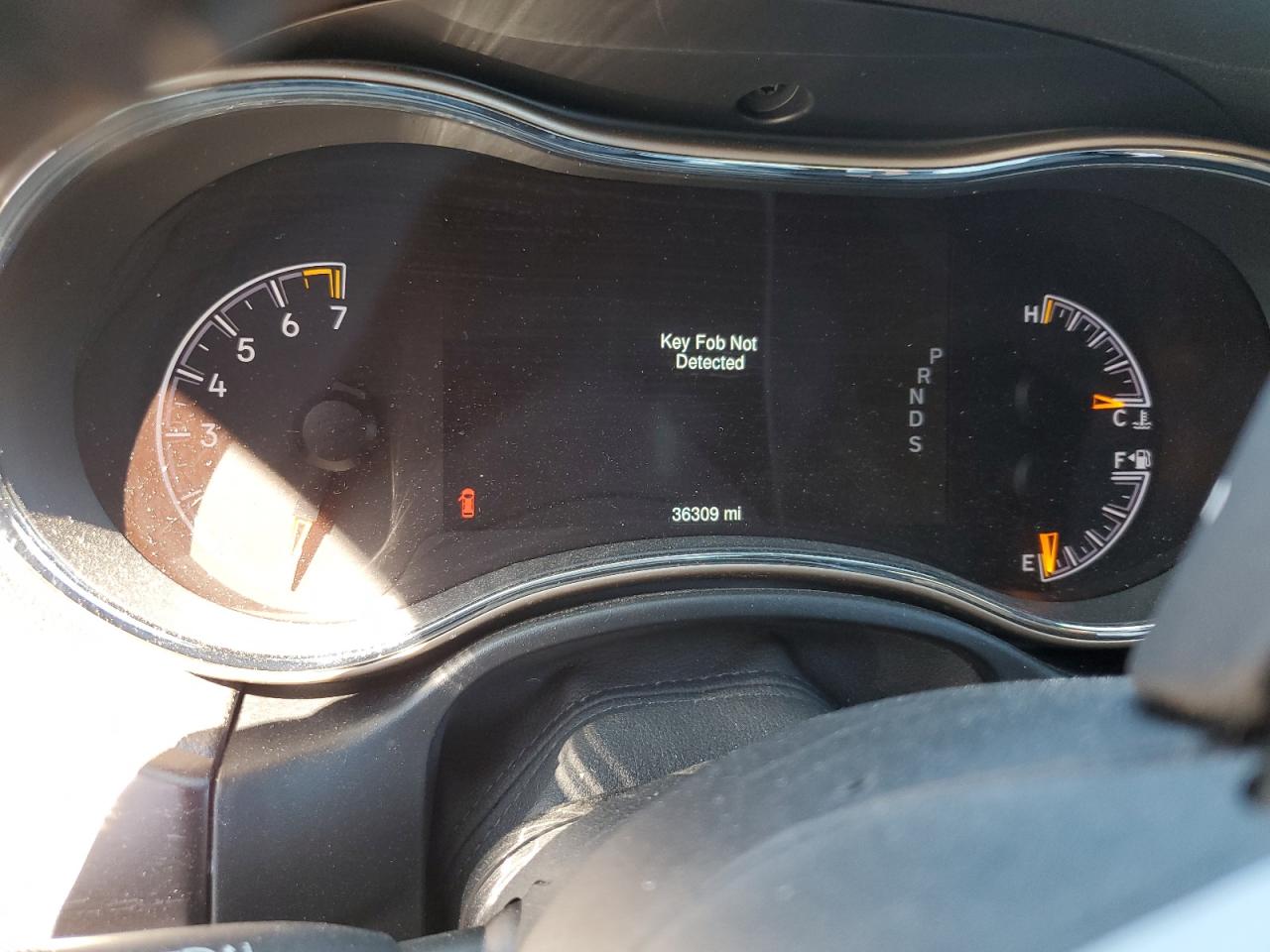 JEEP GRAND CHEROKEE LAREDO