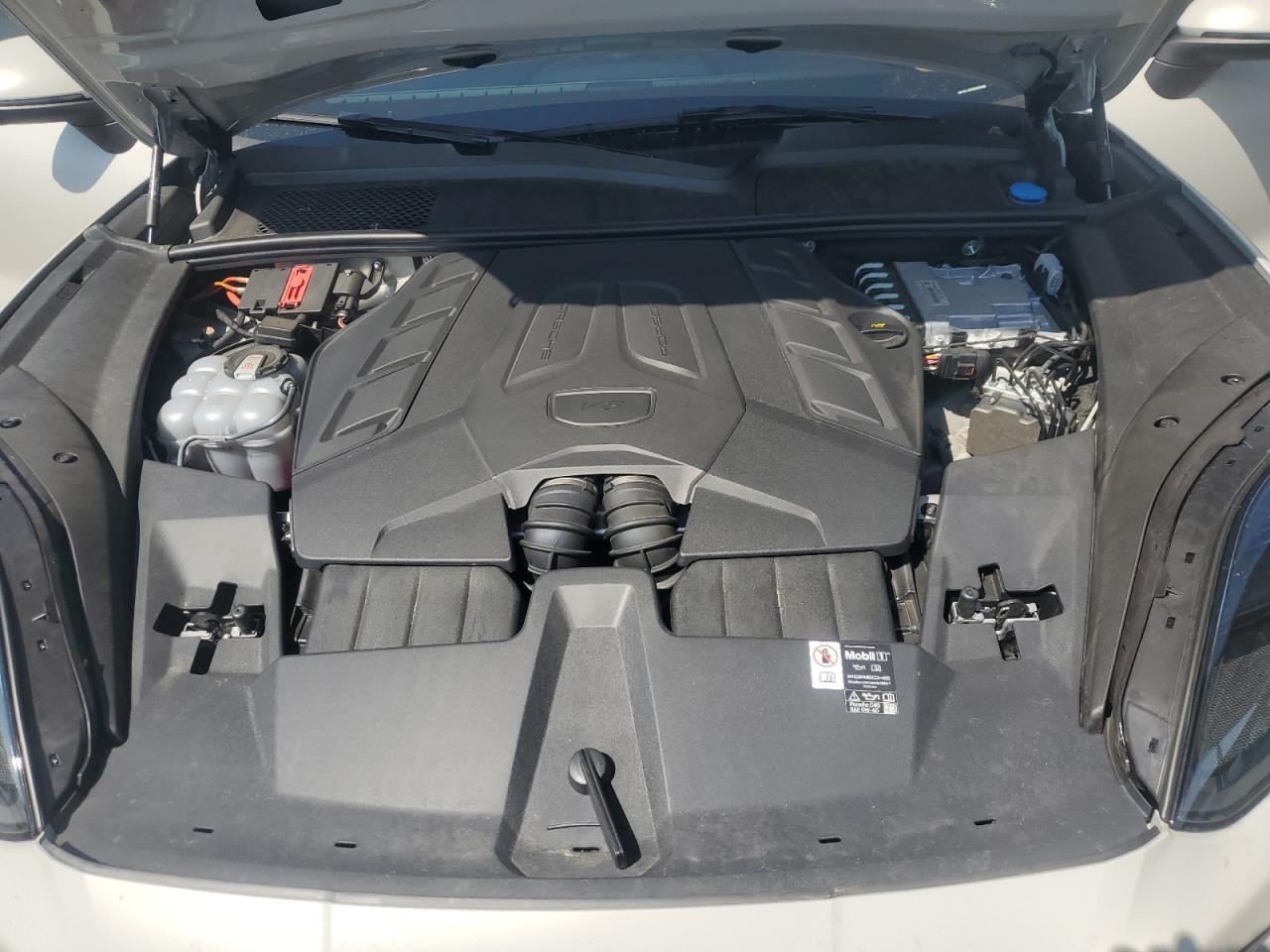 PORSCHE CAYENNE S COUPE