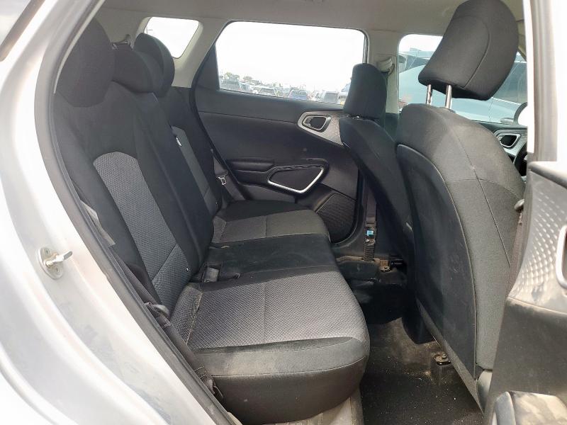 2021 KIA SOUL LX KNDJ23AU7M7792985