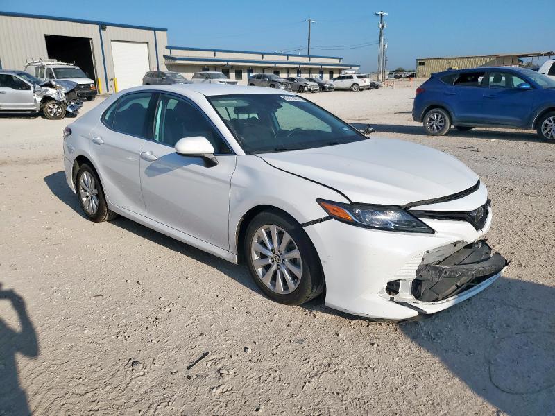 2020 TOYOTA CAMRY LE 4T1C11AK6LU357188