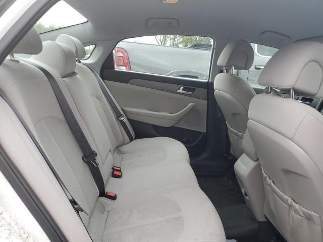 2016 HYUNDAI SONATA SE 5NPE24AF0GH286360