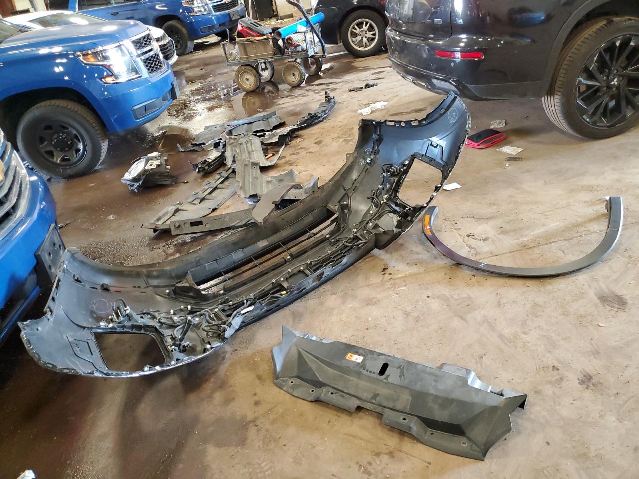 MITSUBISHI OUTLANDER SE