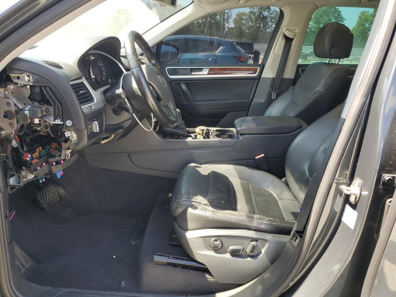 VOLKSWAGEN TOUAREG V6