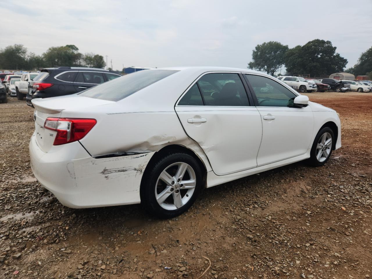 TOYOTA CAMRY L