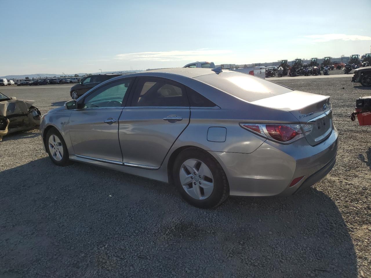 HYUNDAI SONATA HYBRID