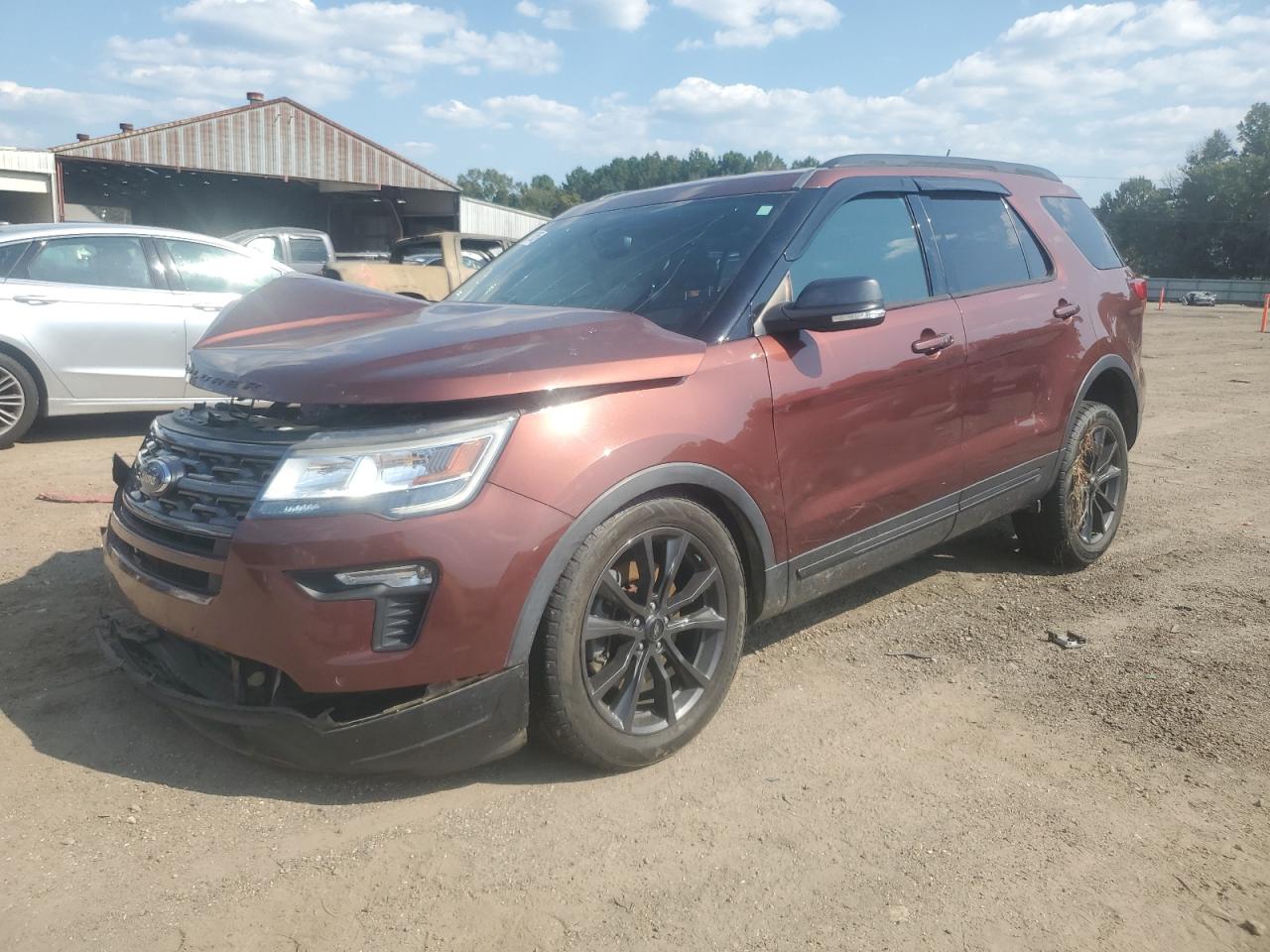 FORD EXPLORER XLT