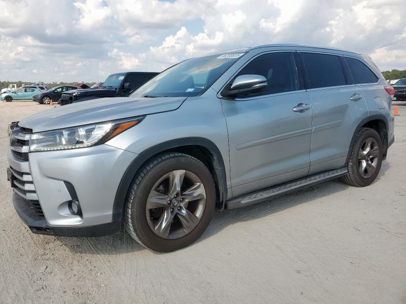 2018 TOYOTA HIGHLANDER LIMITED 5TDDZRFH2JS885518