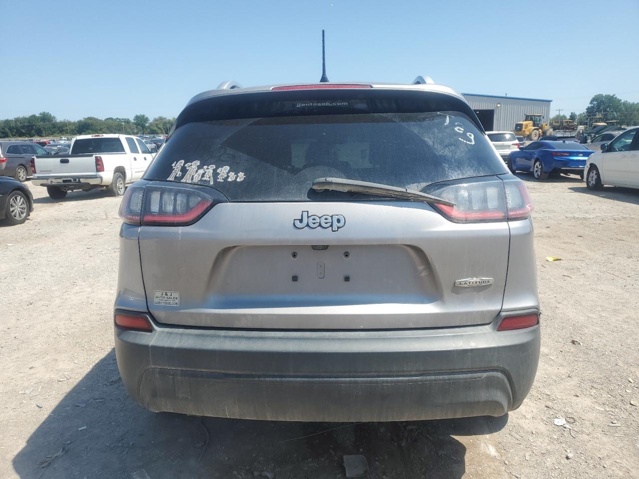 JEEP GRAND CHEROKEE LATITUDE PLUS