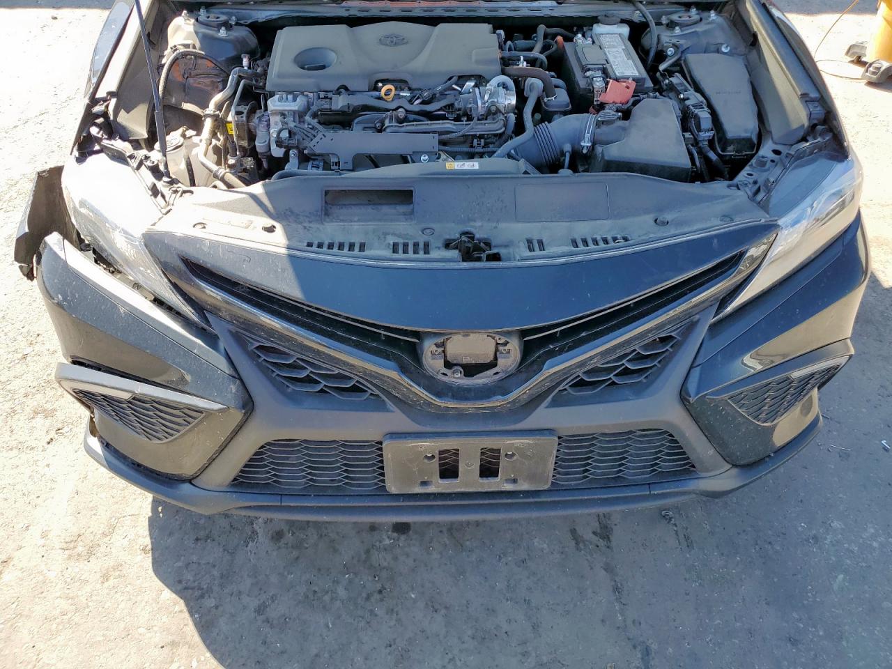 TOYOTA CAMRY SE NIGHT SHADE