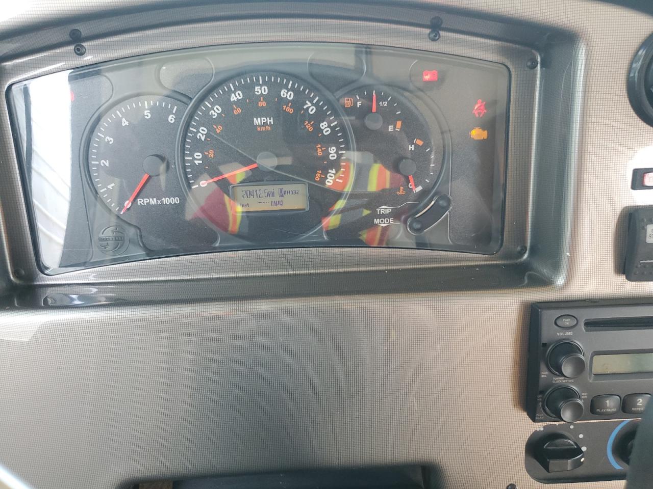 Lot #3246801856 2005 WORKHORSE CUSTOM CHASSIS MOTORHOME