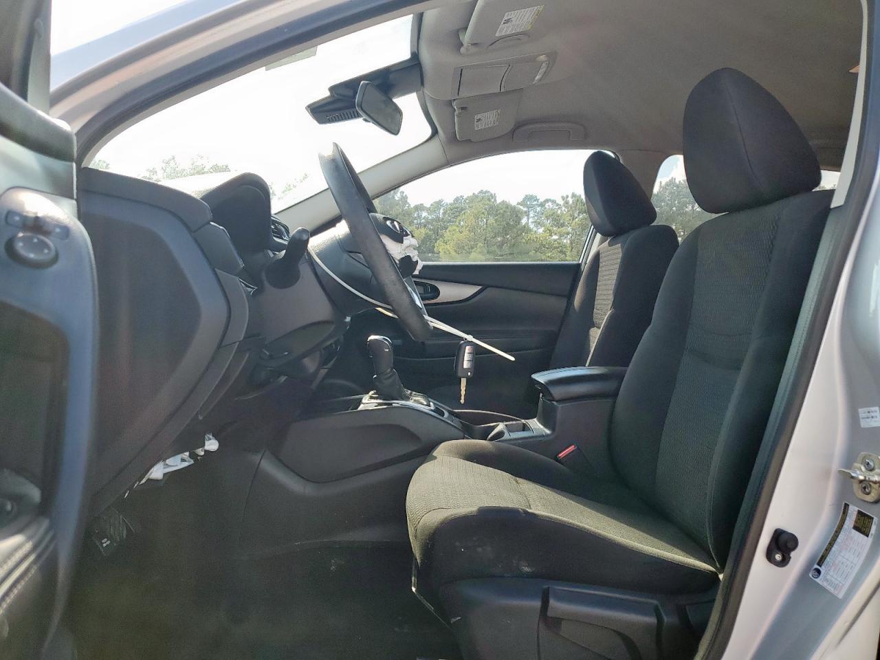 NISSAN ROGUE SPORT S