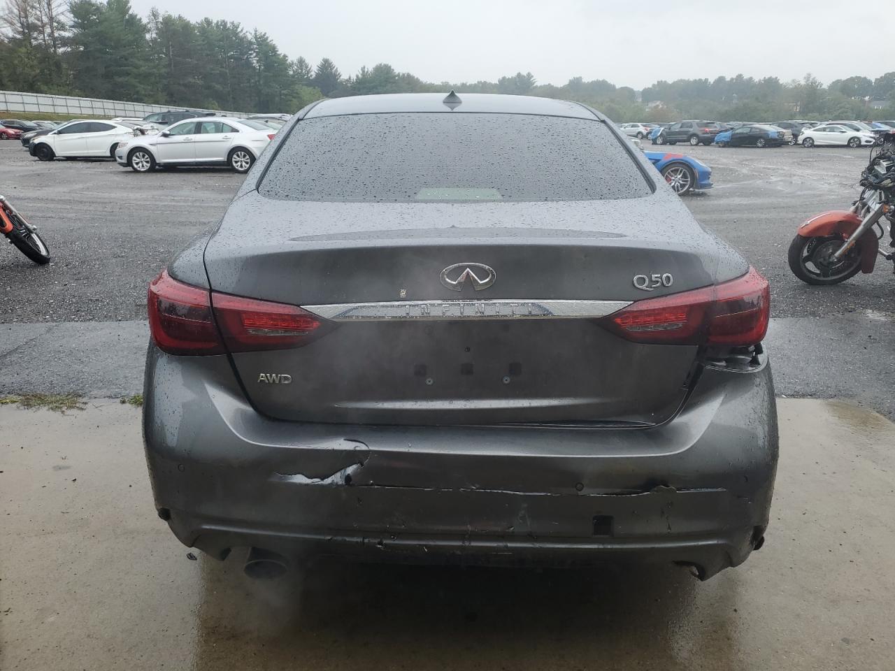 INFINITI Q50 LUXE