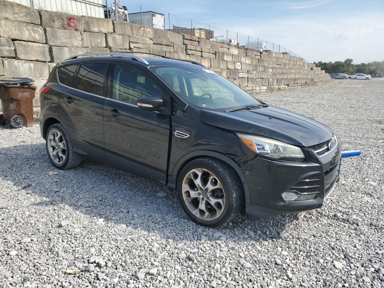 FORD ESCAPE TITANIUM