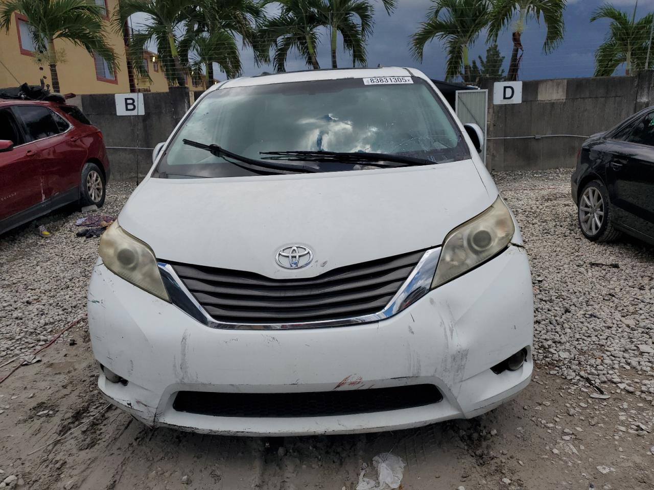 Lot #3255385416 2014 TOYOTA SIENNA XLE