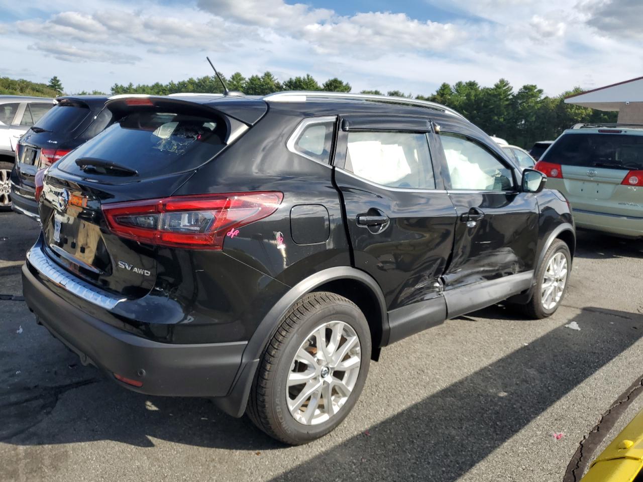 NISSAN ROGUE SPORT SV