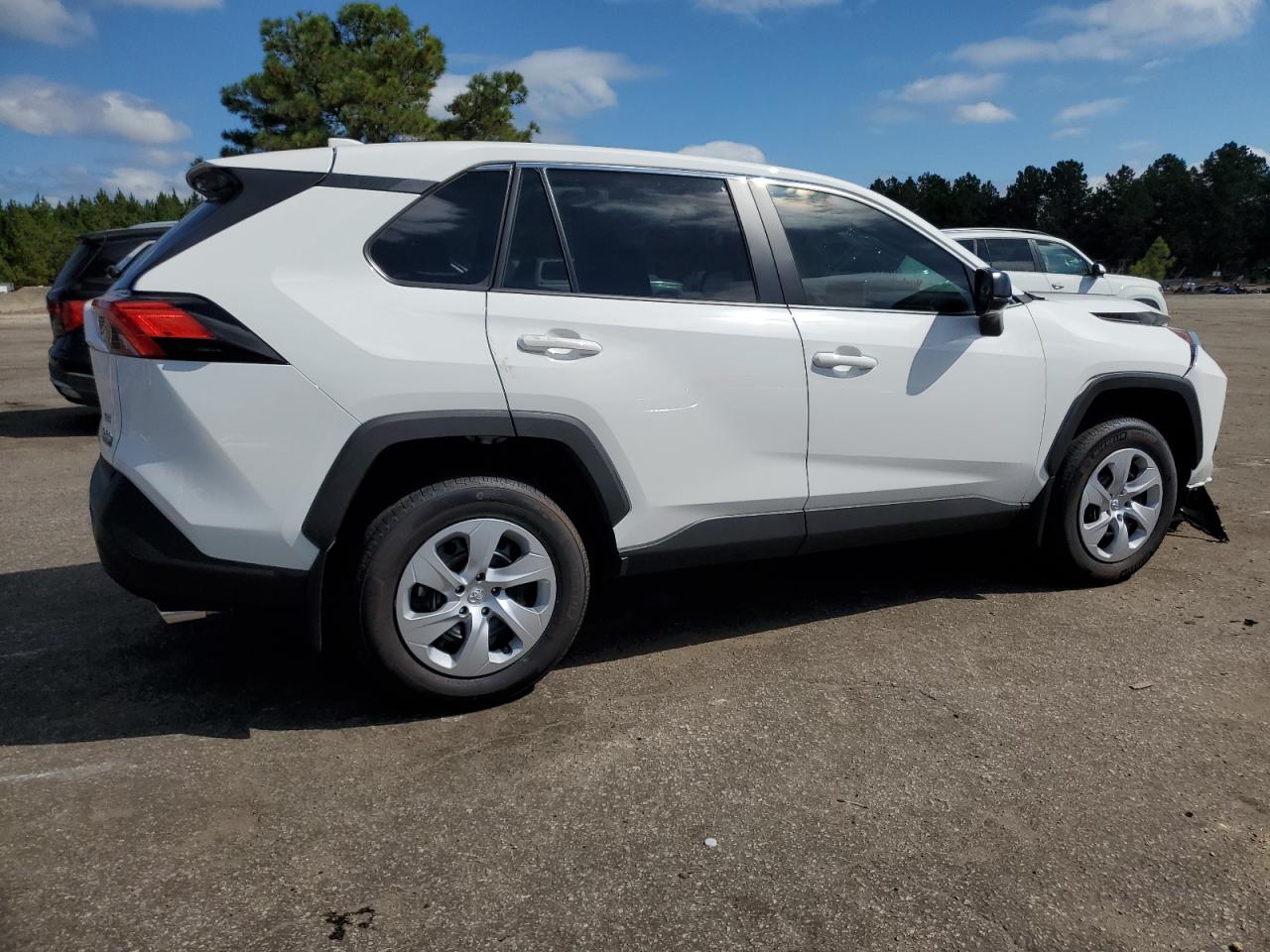 TOYOTA RAV4 LE