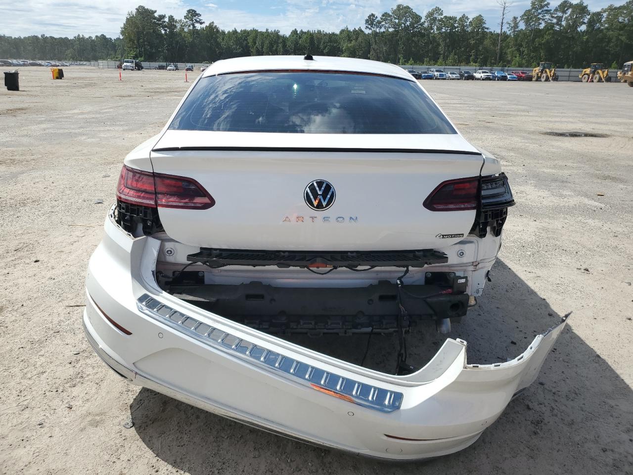 VOLKSWAGEN ARTEON SEL R-LINE