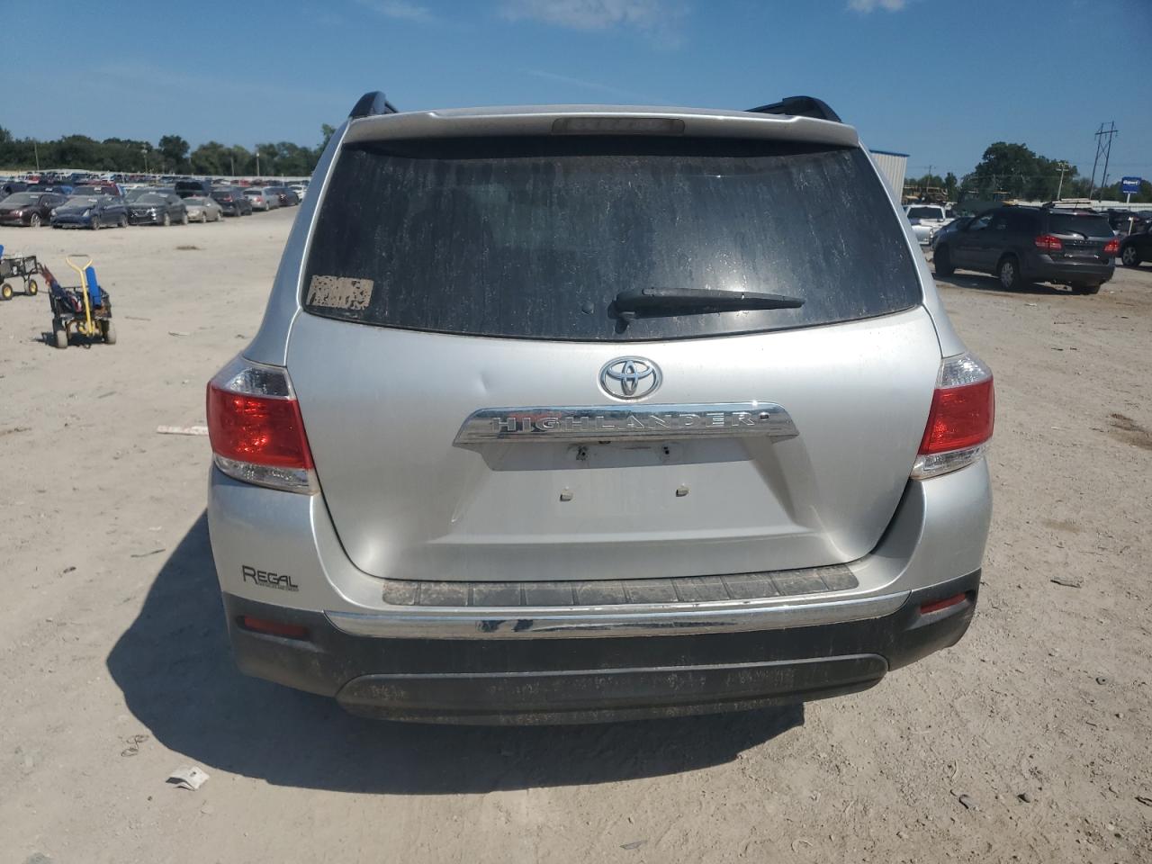 TOYOTA HIGHLANDER BASE