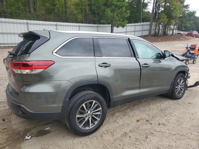 2019 TOYOTA HIGHLANDER SE - 5TDJZRFH5KS736556