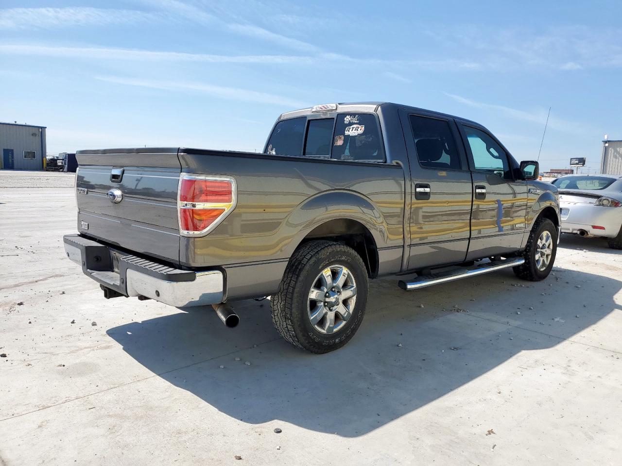 FORD F-150 SUPERCREW
