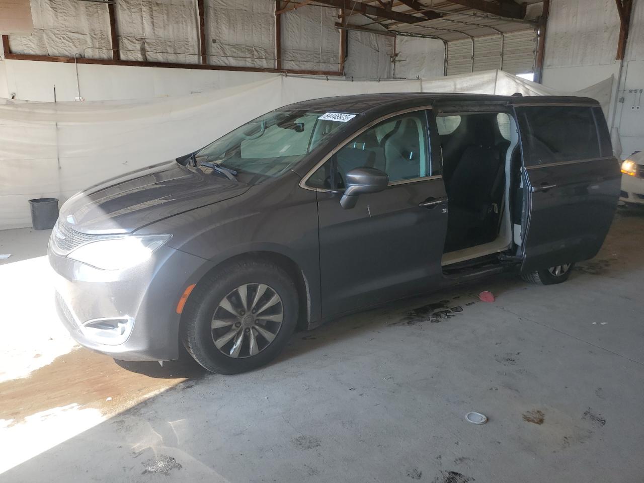 CHRYSLER PACIFICA TOURING PLUS