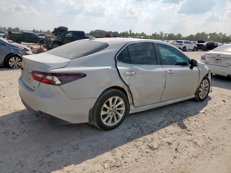 2022 TOYOTA CAMRY LE 4T1C11AK8NU012571