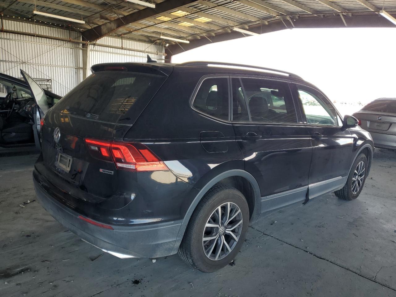 VOLKSWAGEN TIGUAN SE