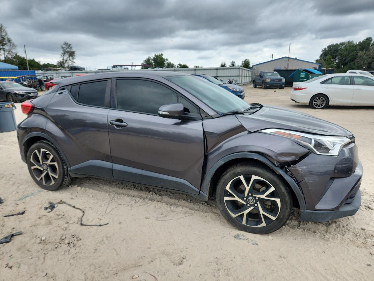 TOYOTA C-HR XLE